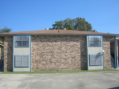 8521 Rush Ave in Baton Rouge, LA - Foto de edificio