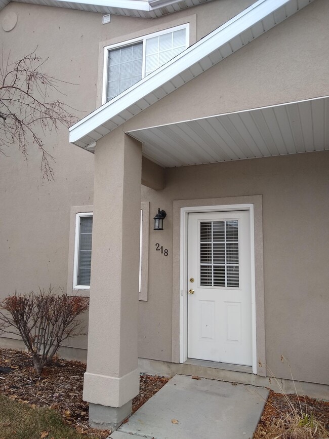 property at 218 Stirling Pl