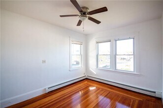 23 Exeter Ave in Pawtucket, RI - Building Photo - Building Photo