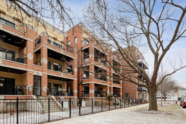 4007 N Paulina St in Chicago, IL - Foto de edificio - Building Photo