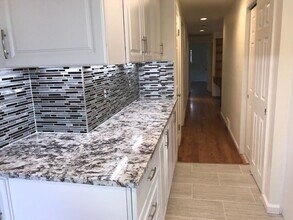 6554 28th Ave NE in Seattle, WA - Building Photo - Building Photo