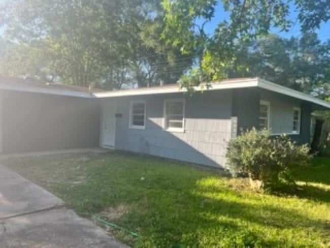 property at 8615 Beaumont Dr