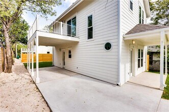 1906 E 17th St in Austin, TX - Building Photo - Building Photo