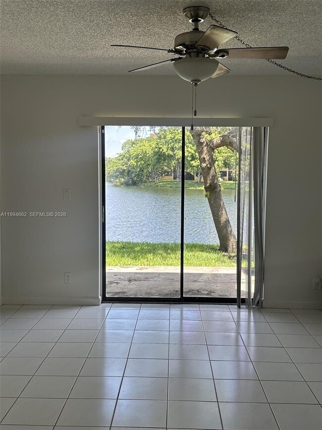 10003 Winding Lake Rd in Sunrise, FL - Building Photo - Building Photo