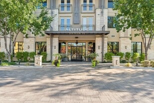 Altitude Sixteen 75 in Phoenix, AZ - Building Photo