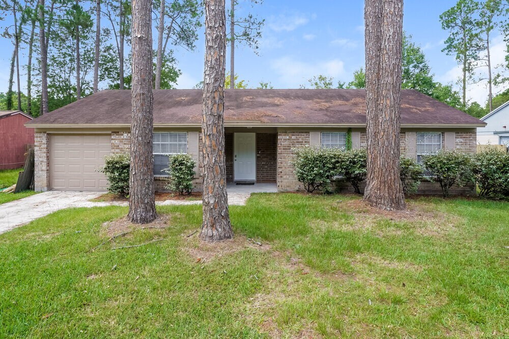 2711 Pinewood Blvd N in Middleburg, FL - Building Photo