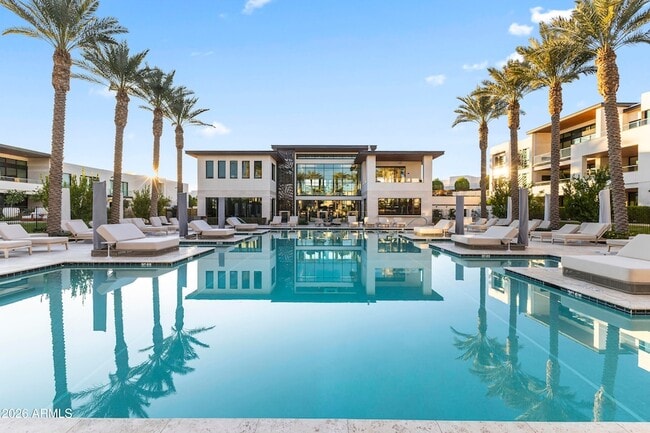 property at 6587 N Palmeraie Blvd