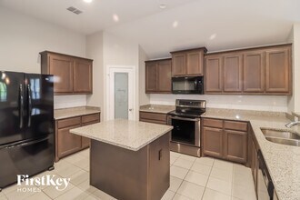 2520 Doe Run in Weatherford, TX - Building Photo - Building Photo