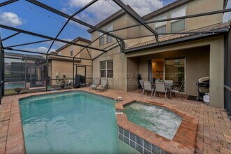 5552 Misty Oak Cir in Davenport, FL - Building Photo - Building Photo