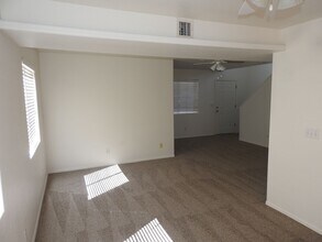 3325 Armour Ln in Kingman, AZ - Building Photo - Building Photo