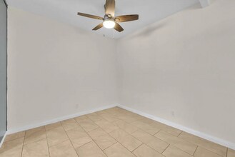 1250 S Brookhurst St in Anaheim, CA - Building Photo - Building Photo