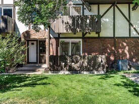 3250 O'Neal Cir in Boulder, CO - Building Photo