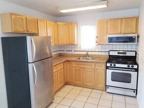 1072 18th Street in Oakland, CA - Building Photo - Building Photo