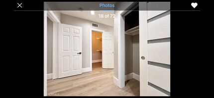 24204 Calvert St in Woodland Hills, CA - Foto de edificio - Building Photo