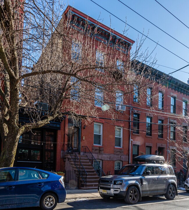 1037 Park Ave in Hoboken, NJ - Foto de edificio - Building Photo
