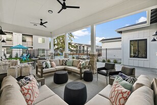 Pottery Creek Apartments in Port Orchard, WA - Building Photo