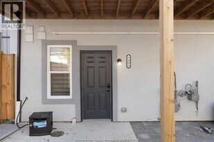 700 Brock St in Windsor, ON - Building Photo