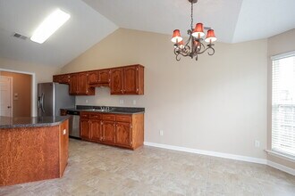 2745 Dry Well Cove in Memphis, TN - Foto de edificio - Building Photo