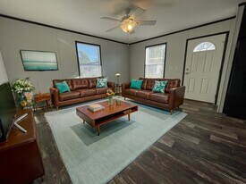 15978 Villaire Ave in Clinton Township, MI - Building Photo