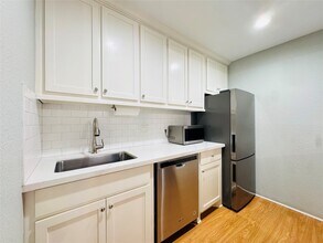 3131 Cummins St in Houston, TX - Building Photo - Building Photo