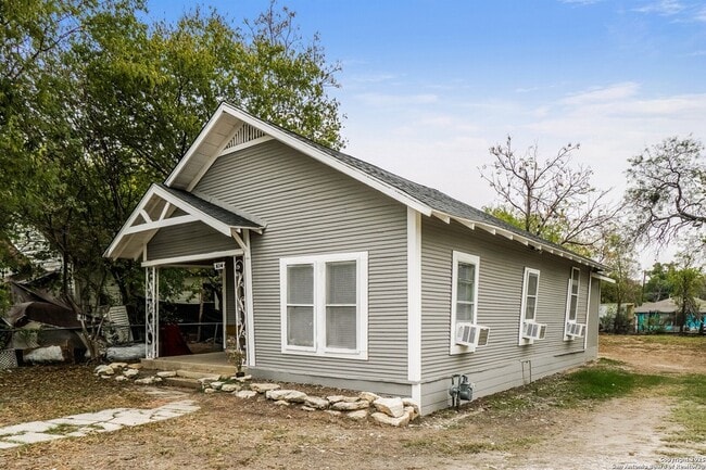 614 Delgado St in San Antonio, TX - Building Photo - Building Photo
