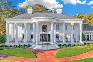 1445 Hillside Dr SW in Grayson, GA - Building Photo