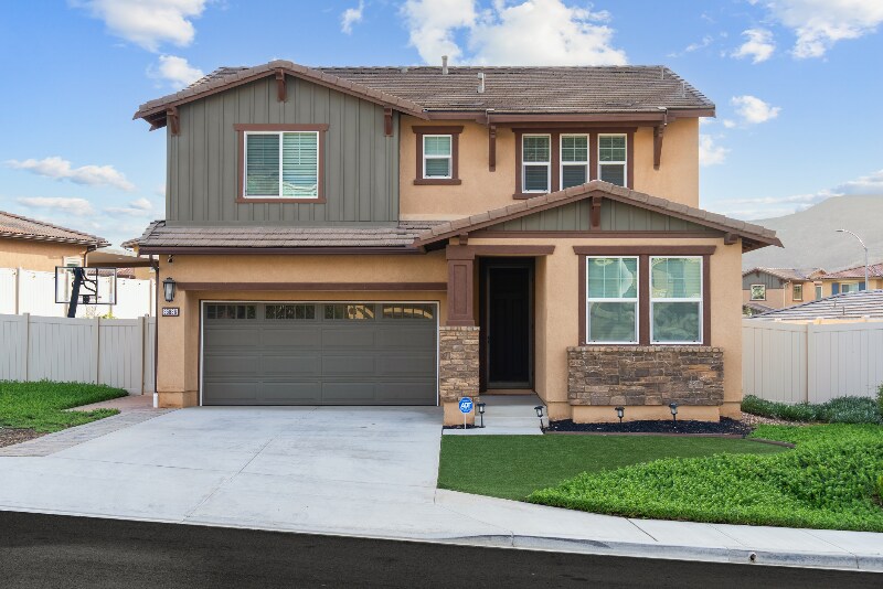 35886 Esperia Way in Fallbrook, CA - Building Photo