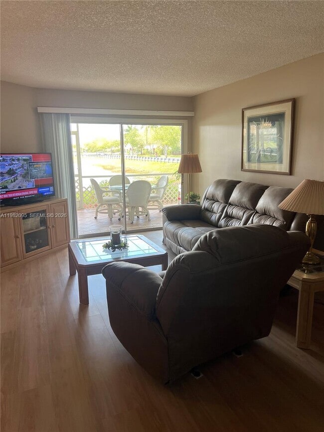 2525 SE 19th Pl in Homestead, FL - Building Photo - Building Photo