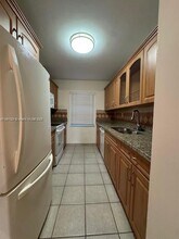 5106 SW 138th Ave Cir in Miami, FL - Foto de edificio - Building Photo