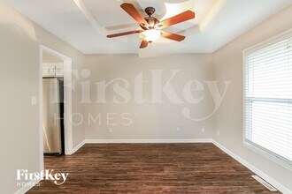 1920 SW 4th St, Unit 1132 in Lee's Summit, MO - Foto de edificio - Building Photo