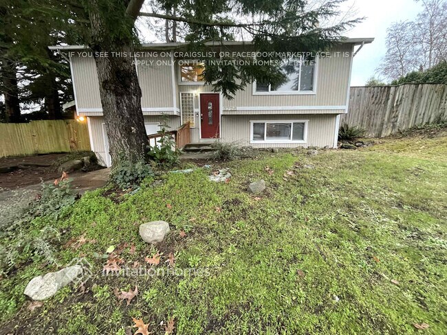 3725 SW 332nd Pl in Federal Way, WA - Building Photo - Building Photo