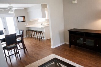 2416 Eaton Ave in Ames, IA - Building Photo - Building Photo