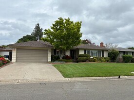 1137 Brownwyk Dr in Sacramento, CA - Building Photo