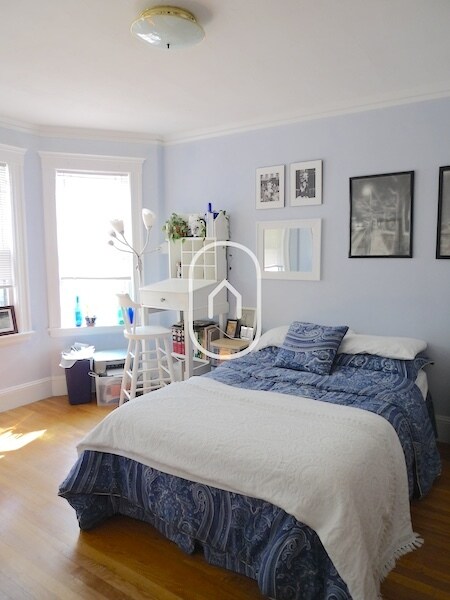 156 Russett Rd, Unit a in Boston, MA - Building Photo - Building Photo