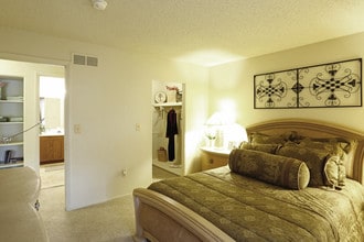 Bridgewood Apartments in Flat Rock, MI - Foto de edificio - Interior Photo