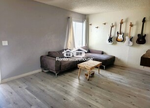6020 Carmen Blvd in Las Vegas, NV - Building Photo - Building Photo