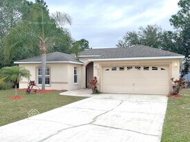 627 Parakeet Ct in Kissimmee, FL - Building Photo