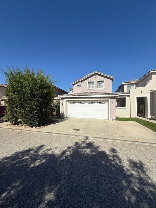 1791 Locust St in Simi Valley, CA - Building Photo