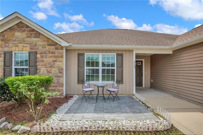 672 Hogart St in Raeford, NC - Building Photo - Building Photo