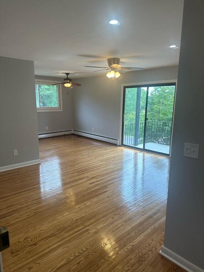1016 W Baltimore Pike, Unit E24 in Media, PA - Building Photo - Building Photo