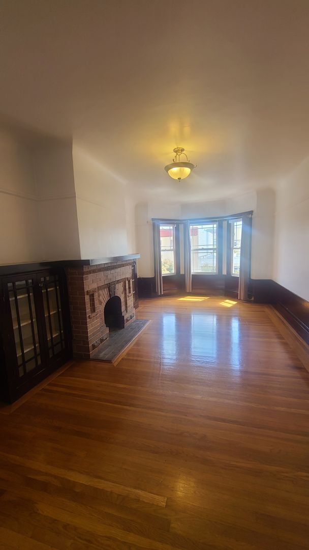 property at 4724 Mission St