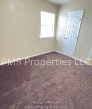 5330 NW Oak Ave in Lawton, OK - Building Photo - Building Photo