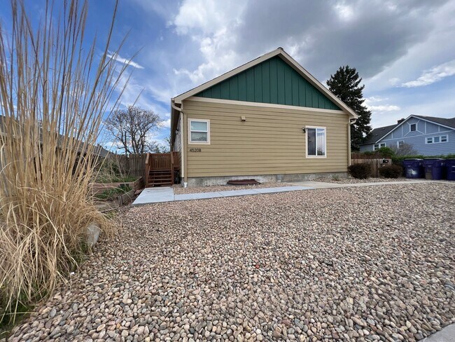 property at 4520 Thompson Ct