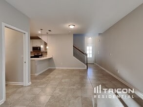 187 Charlie Way in St. Augustine, FL - Foto de edificio - Building Photo