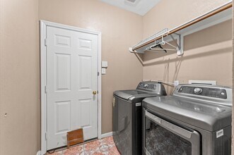 1631 Mustang Crossing in Missouri City, TX - Building Photo - Building Photo