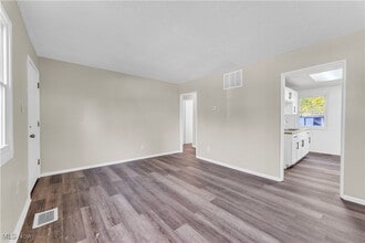 4428 E 142nd St in Cleveland, OH - Building Photo - Building Photo