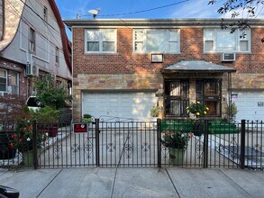 90-25 179th St in Queens, NY - Building Photo - Building Photo