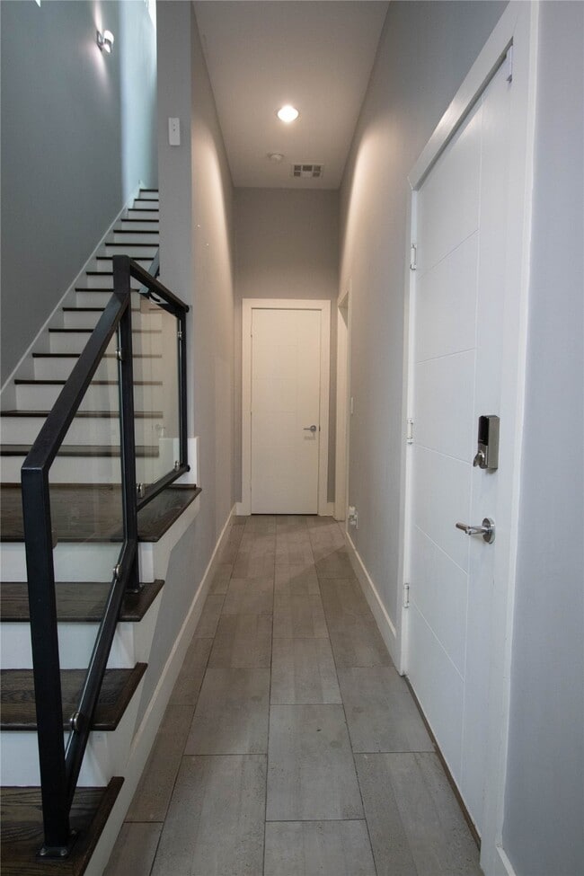 3215 Garrow St in Houston, TX - Building Photo - Building Photo