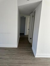 5461 W 24th Ave-Unit -26 in Hialeah, FL - Building Photo - Building Photo