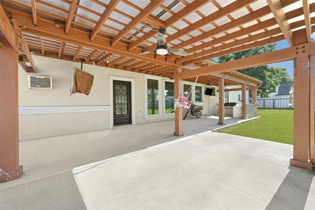 property at 509 Joan Of Arc Dr